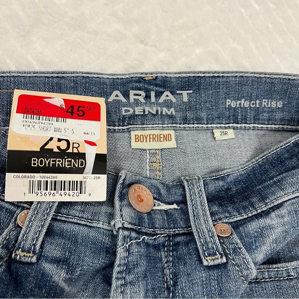 Ariat Blue Denim Jean Shorts Perfect Rise Boyfriend‎ 25 5 inch inseam nwot